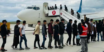 136 Afgan göçmen ülkelerine gönderildi