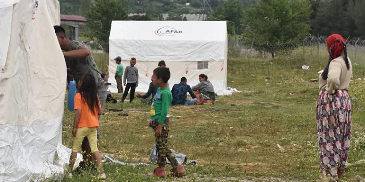 2 saatlik sağanak dereyi taşırdı