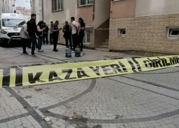 16 yaşındaki çocuktan bıçaklı katliam