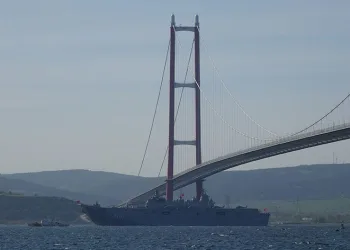 ‘TCG Anadolu’ Çanakkale’de