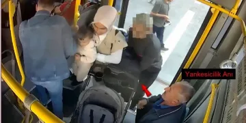 Yardım bahanesiyle yaklaştı, cep telefonunu çaldı