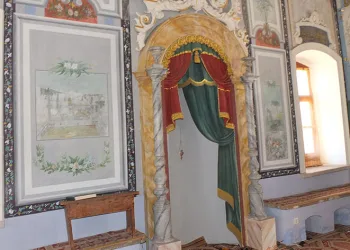 Tarihi resimli cami ilgi odağı oldu