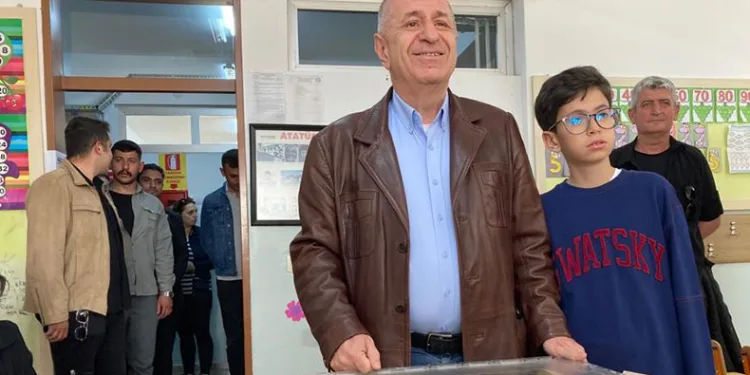 Ümit Özdağ oyunu Ankara’da kullandı