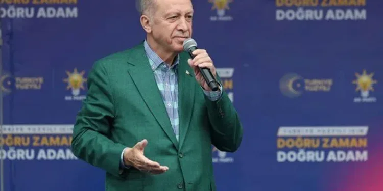 “Sayın İnce’yi Türkiye’nin sofrasına bekliyoruz”