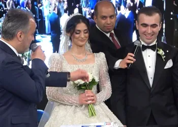 Genç çiftin düğünü siyasileri biraraya getirdi