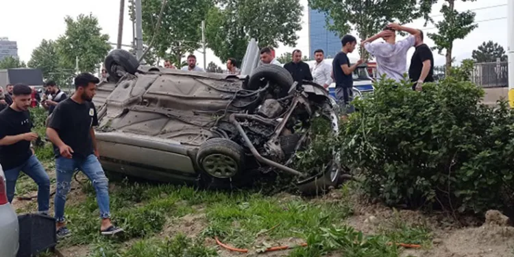 Bursa’da yarış halindeki araçlar kazaya neden oldu