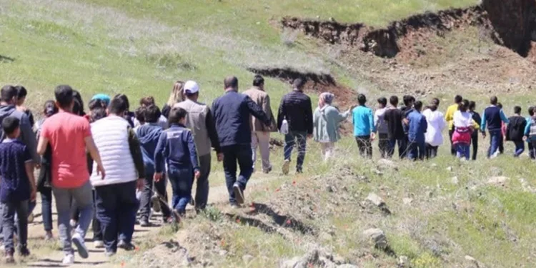 Elazığ’da doğa yürüyüşü düzenlendi