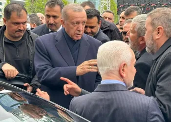 Erdoğan’a “Zafer Kılıcı” hediyesi