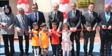 Bebek ve çocuk kütüphanesi açıldı