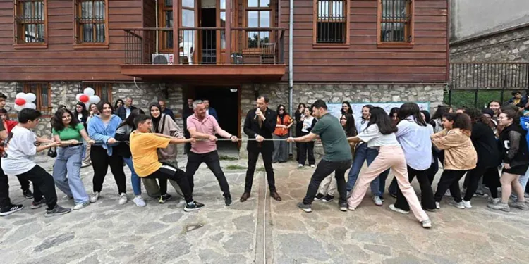 Öğrencilere yıl sonu etkinliği düzenlendi