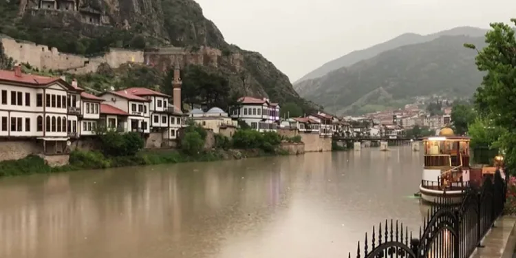 Oluşan hortum paniğe neden oldu