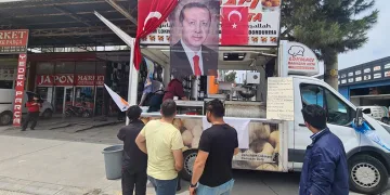Seçim zaferini lokma döktürerek kutladı
