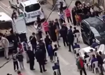 Korkunç cinayet, önce annesinin sonra kendi canına kıydı