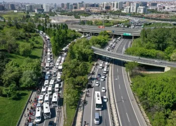 D-100’de “Büyük İstanbul Mitingi” yoğunluğu