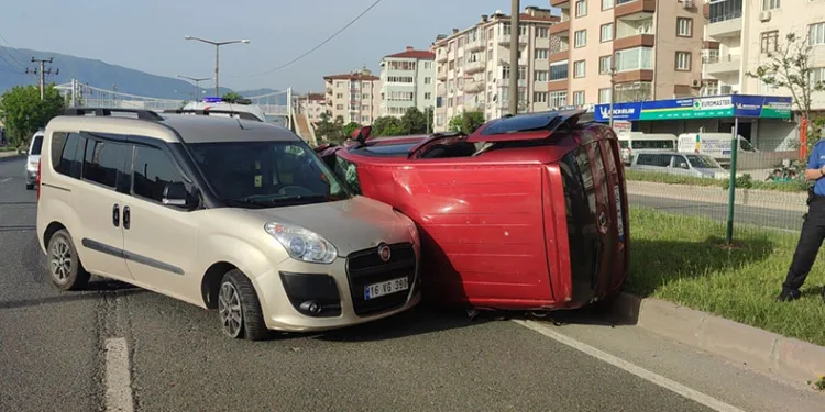 Bursa’da yol verme tartışması kazayla sonuçlandı