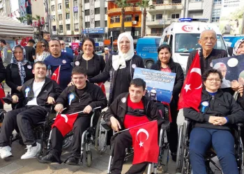 Umut çocuklarından farkındalık yürüyüşü