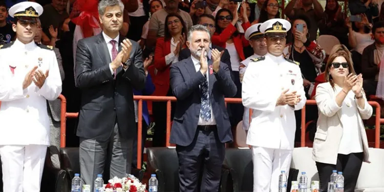 Bayraklı’da 19 Mayıs coşkusu
