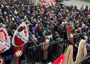 Bursa’da ucuzluk izdihamı