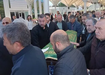 Hayatını kaybeden şoför son yolculuğuna uğurlandı