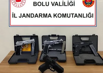 Jandarma ekiplerinin uygulamasına takıldılar