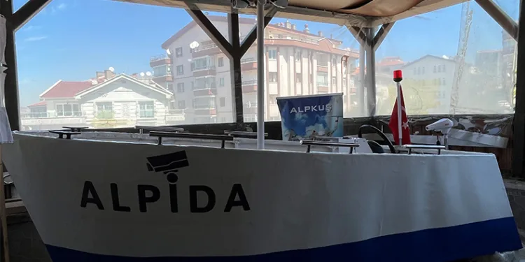 İnsansız deniz aracı yaptı