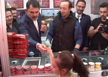 Bakan Kurum tezgahın başına geçti
