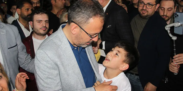 “Biz hiçbir zaman bu millete tepeden bakmadık”
