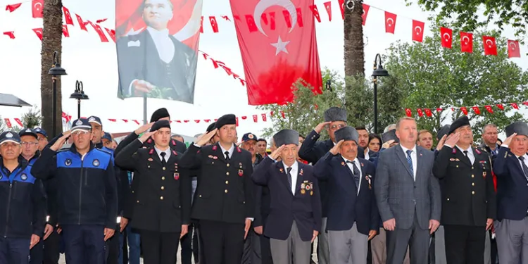 Mudanya’da coşkulu kutlama