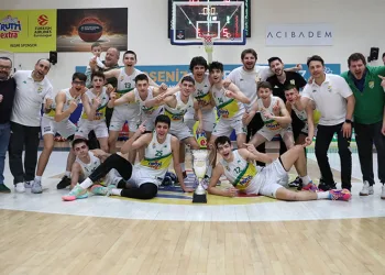 Frutti Extra Bursaspor çeyrek finalde