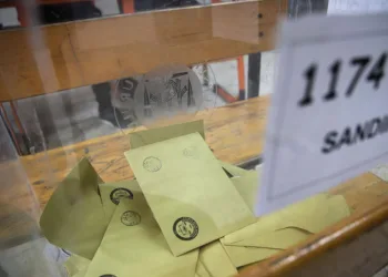 Hangi iller oy oranını yükseltti?