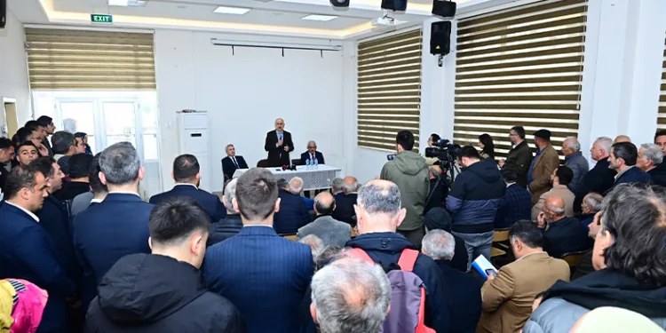 “ ‘PKK terör örgütüdür’ demeye korkuyorlar”