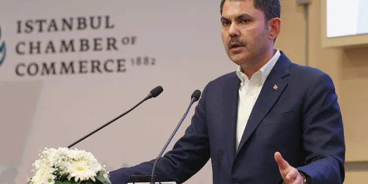 “Oyunlarıyla, filmleriyle çekilmek zorunda kalıyor”