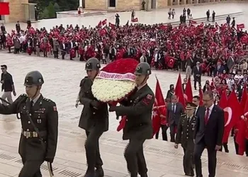 Anıtkabir’de 19 Mayıs töreni