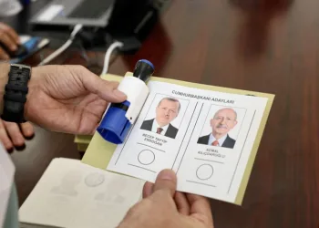 Türkiye yarın sandık başına gidecek