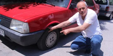 Kendisiyle alay edildi diye 21 aracın lastiğini kesti