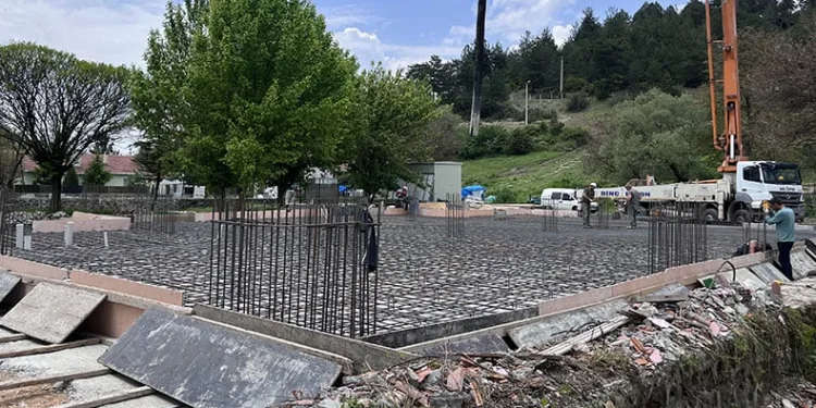 Harmancık’ta gençlik merkezinin temelleri atıldı