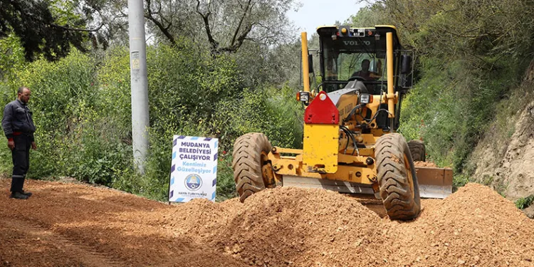 Tirilye mezarlık yolunda çalışmalar başladı