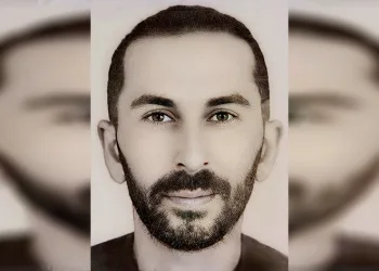 Akrabasını evinin önünde tüfekle vuruldu