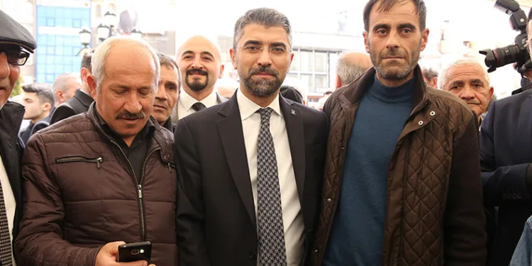 Ak Parti’de ilk tur sevinci