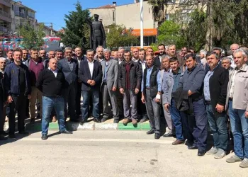 Çiftçiler hükümetten destek bekliyor