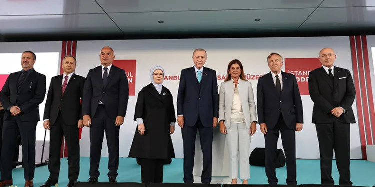“Kuşatıcı bir yaklaşımla hareket ediyoruz”