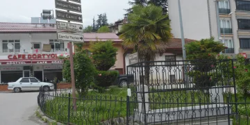 30 yıldır aynı yerde, görenleri şaşırtıyor