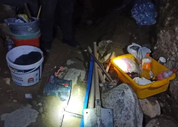 Kaçak kazı yaparken suçüstü yakalandılar