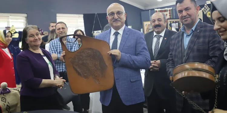 Seyit Ali Büyük’ten eğitim merkezine ziyaret