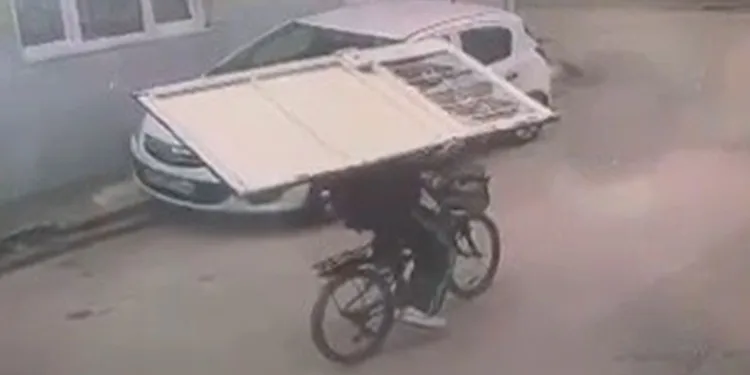 Bursa’da bisikletli cambaz hırsız