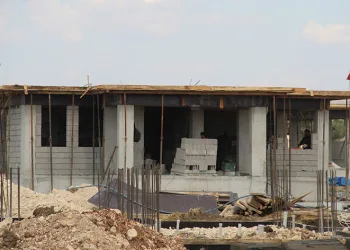 Hatay’da, köy evleri de yükseliyor