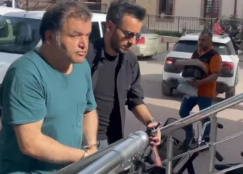 Hırsız evine kadar kovalanmaz” atasözünü polis bozdu