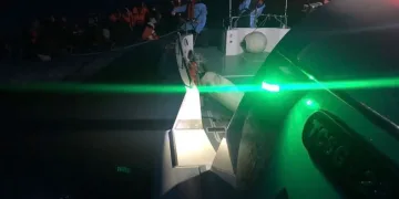 Ölüme terk edilen kaçak göçmenler kurtarıldı