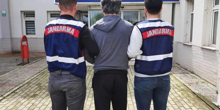 Bursa’da, 45 yıl kesinleşmiş hapis cezası olan şahsı yakaladı