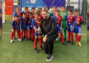 Genç futbolseverlerin turnuva heyecanı